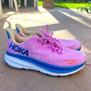 *GREAT CONDITION* Hoka Clifton Women’s 9.5, Pink/Blue/Yellow/Orange